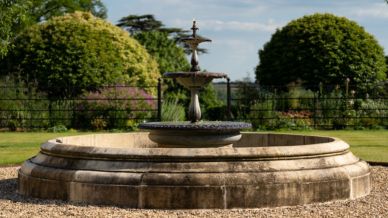 Lyndon Hall, Water Fountain