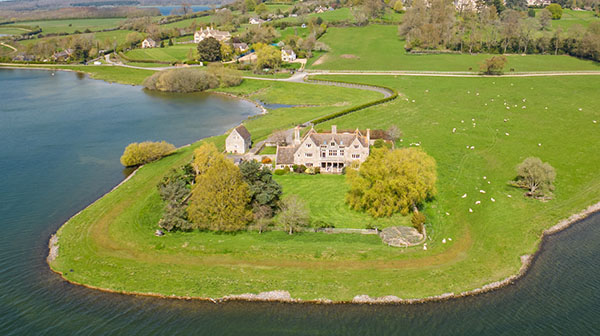 Old Hall - For Let Old Hall Image