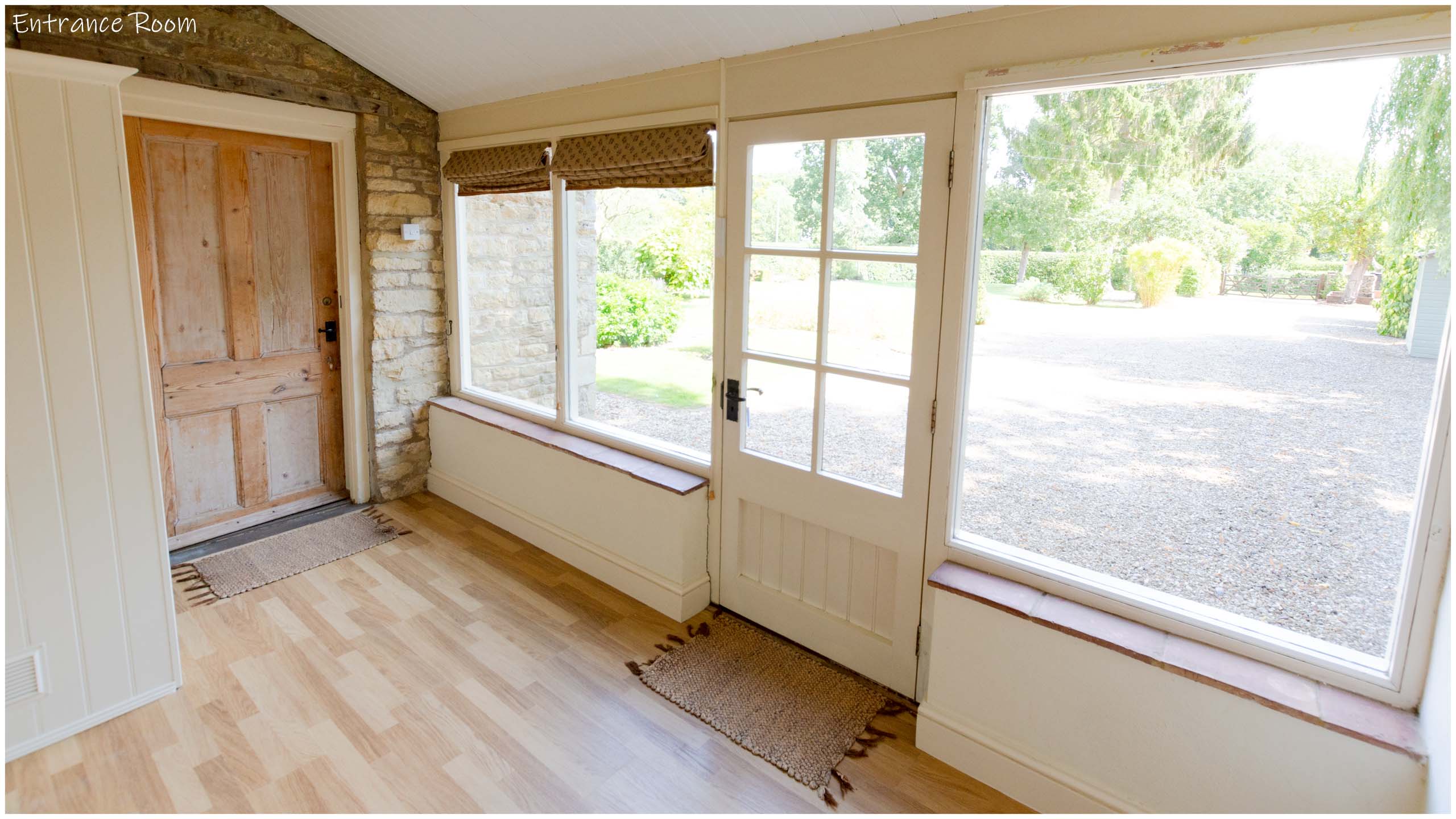 Old Well Cottage, Entrance Room