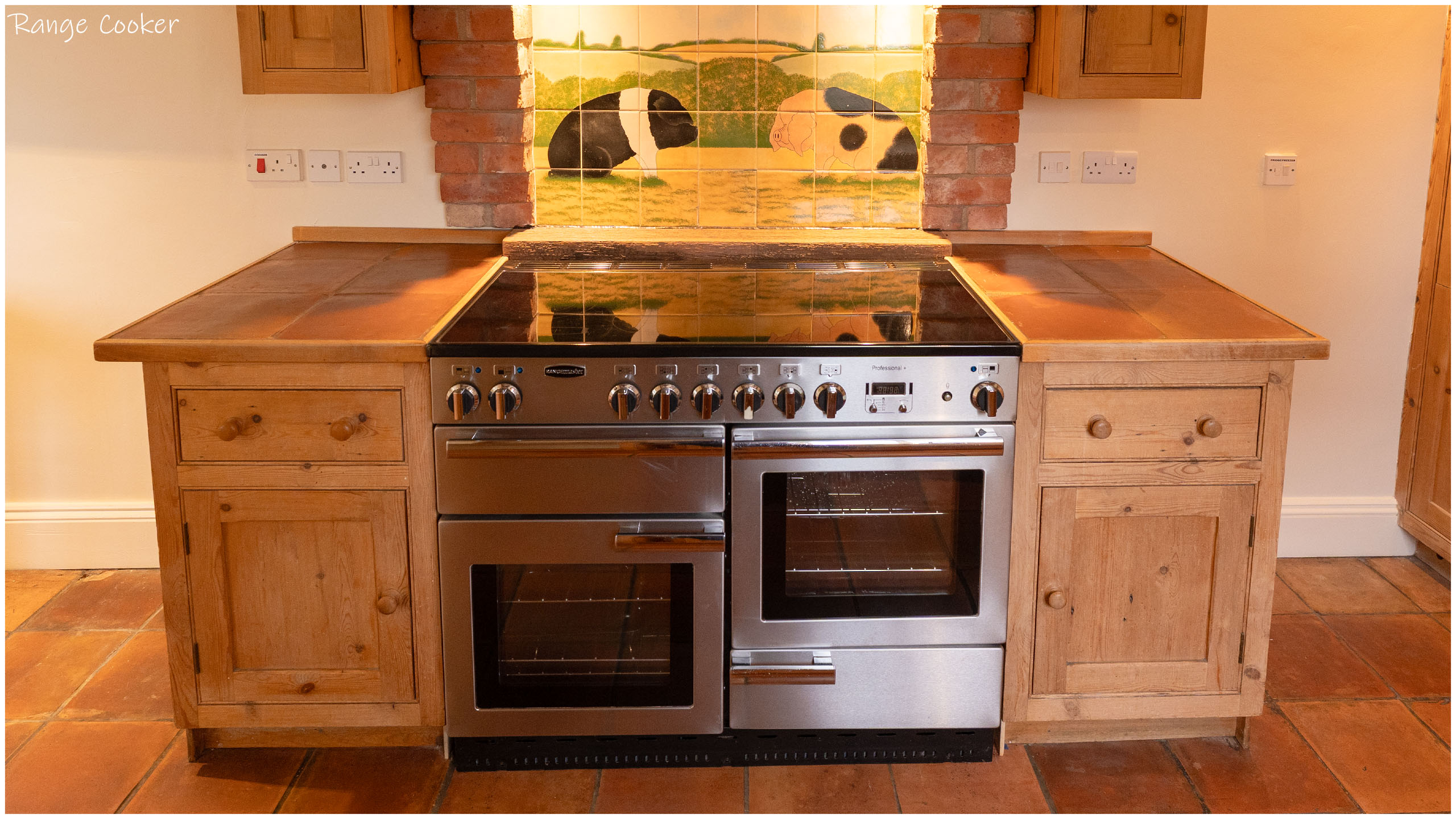 Old Well Cottage, Kitchen Range Cooker