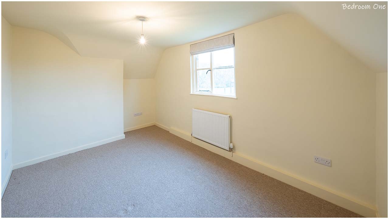 Lily Cottage, Front Bedroom